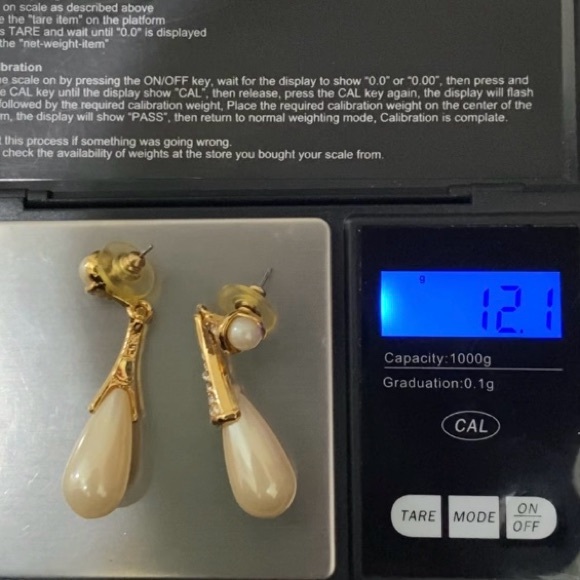 Vintage Unsigned Faux Pearl Teardrop Rhinestones Earrings 12.1g - Picture 9 of 11